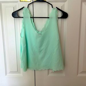 Bongo Scallop Tank Blouse Cropped